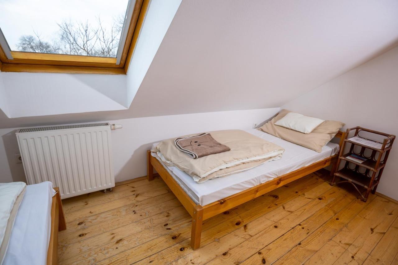 Noble'S Panzio Es Etterem Bed & Breakfast Nemesnep Luaran gambar